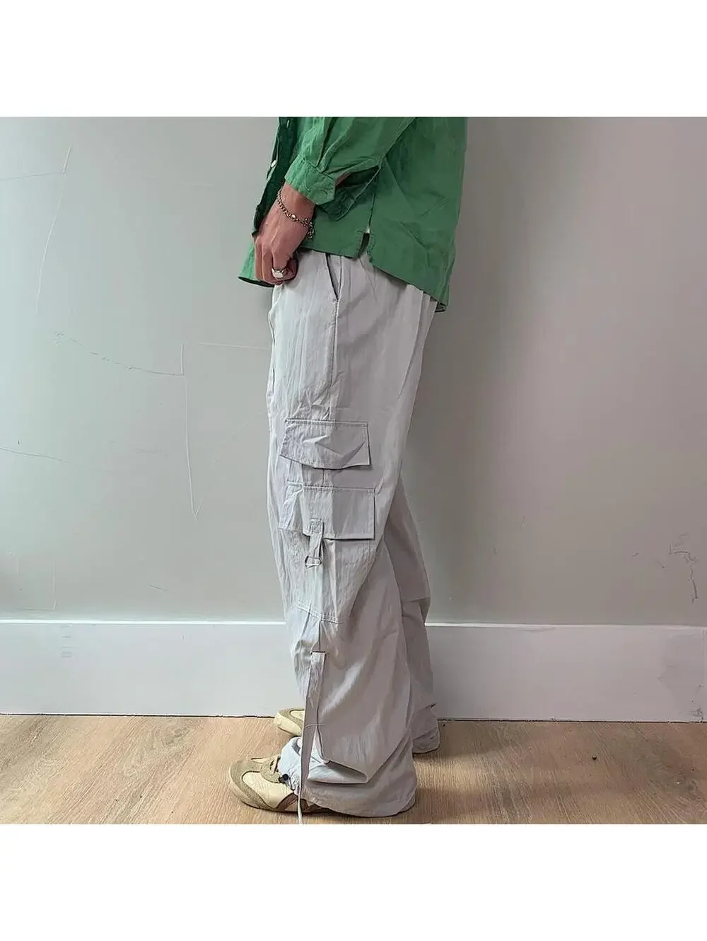 90s style baggy cargo hiking pants